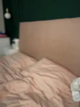 Snapshot of MeekyRich chatting on October 2025 04:24:01 AM MeekyRich online show from October 2025 04:24:01 AM