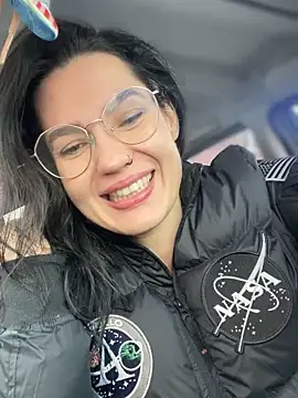 Snapshot of MeekyRich chatting on November 2025 08:46:02 AM MeekyRich online show from November 2025 08:46:02 AM