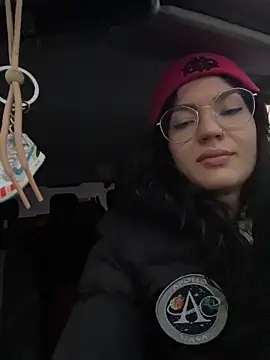 Snapshot of MeekyRich chatting on November 2025 02:03:01 AM MeekyRich online show from November 2025 02:03:01 AM