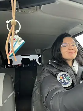 Snapshot of MeekyRich chatting on December 2025 04:42:02 AM MeekyRich online show from December 2025 04:42:02 AM