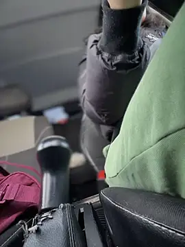 Snapshot of MeekyRich chatting on January 2026 04:06:02 AM MeekyRich online show from January 2026 04:06:02 AM