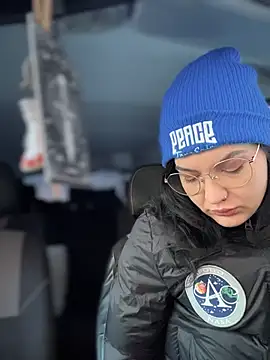 Snapshot of MeekyRich chatting on January 2026 03:10:01 AM MeekyRich online show from January 2026 03:10:01 AM