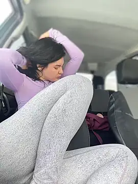 Snapshot of MeekyRich chatting on February 2026 06:37:01 AM MeekyRich online show from February 2026 06:37:01 AM