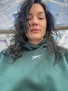 Snapshot of MeekyRich chatting on February 2026 05:17:02 AM MeekyRich online show from February 2026 05:17:02 AM