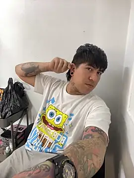 Snapshot of SmithBrigerton chatting on October 2025 07:54:01 PM SmithBrigerton online show from October 2025 07:54:01 PM