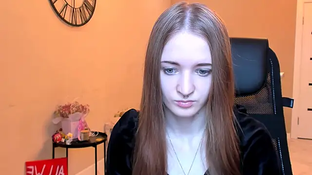 KateKayer online show from November 2025 11:20:02 AM