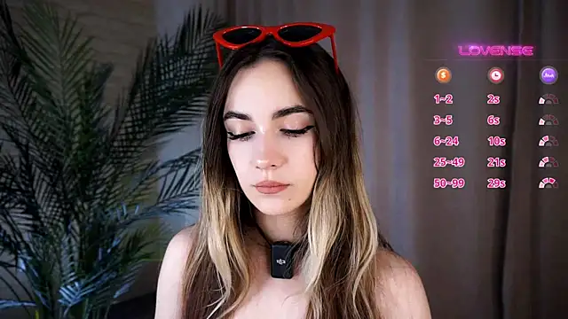 CupSizeGirl online show from September 2025 04:50:01 PM