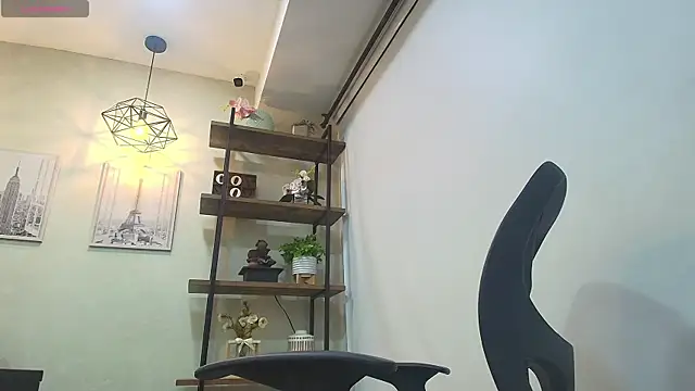  Victoria Collins online show from May 2026 11:06:01 AM