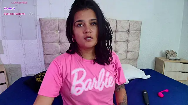 mia traveluxe online show from December 2025 04:29:02 AM