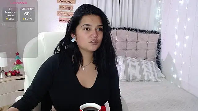 mia traveluxe online show from December 2025 04:30:01 AM