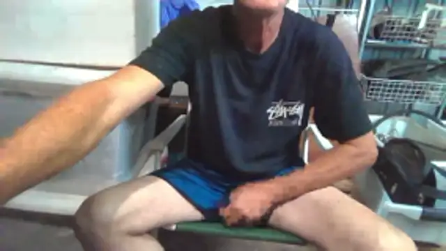 Lovyourpuss online show from December 2025 06:41:02 AM