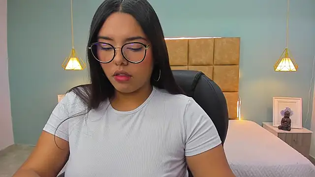 Snapshot of NaniXoxo18 chatting on November 2025 01:11:01 PM NaniXoxo18 online show from November 2025 01:11:01 PM