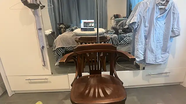 CloudyMuscleBeefy online show from November 2025 02:17:01 PM