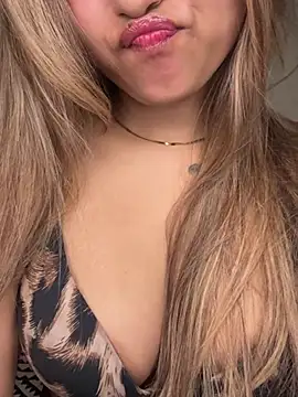 Scarlett 1819 online show from August 2026 06:10:01 PM
