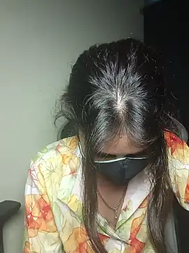 Snapshot of Isha_Sax chatting on October 2025 08:04:02 PM Isha Sax online show from October 2025 08:04:02 PM