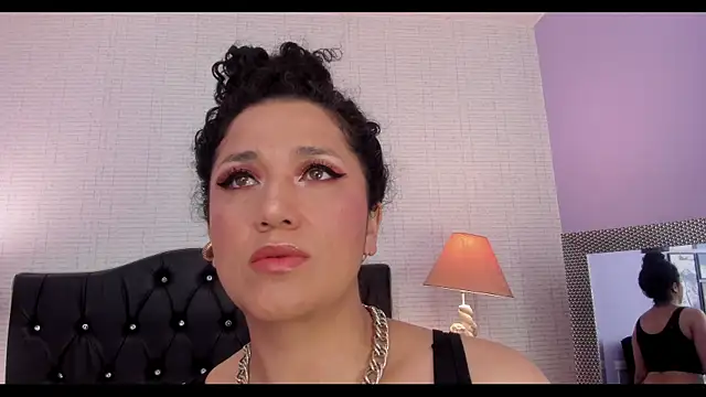 Dakota Rainbow22 online show from November 2025 05:48:02 PM