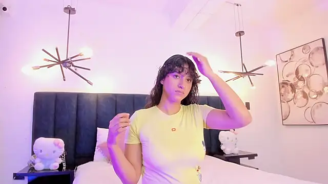 niia7 online show from December 2025 07:43:02 PM