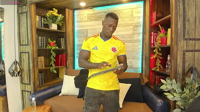 Snapshot of MarcusBlack_ chatting on June 2026 12:22:01 PM MarcusBlack online show from June 2026 12:22:01 PM