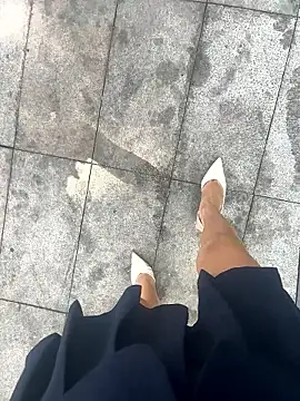 xiaoyuan01 online show from September 2025 01:38:01 AM