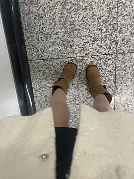 Snapshot of xiaoyuan01 chatting on November 2025 01:28:01 AM xiaoyuan01 online show from November 2025 01:28:01 AM