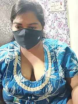 Snapshot of Liyaa_24 chatting on April 2026 05:21:01 PM Liyaa 24 online show from April 2026 05:21:01 PM