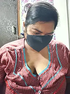 Snapshot of Liyaa_24 chatting on May 2026 04:23:02 PM Liyaa 24 online show from May 2026 04:23:02 PM