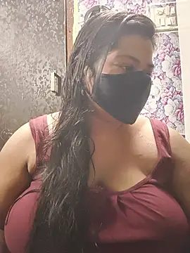 Snapshot of Liyaa_24 chatting on May 2026 04:36:01 PM Liyaa 24 online show from May 2026 04:36:01 PM