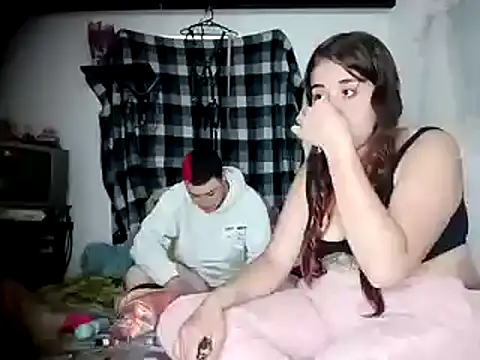 Snapshot of twodoo chatting on September 2025 06:13:02 PM twodoo online show from September 2025 06:13:02 PM