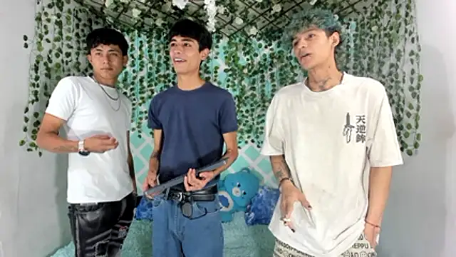 Bastian boyshot77 online show from November 2025 07:18:01 PM