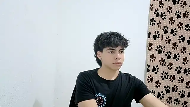 Snapshot of Kei_Dream chatting on December 2025 12:53:01 AM Kei Dream online show from December 2025 12:53:01 AM