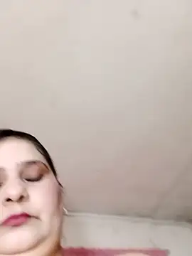 Snapshot of Aymacyn chatting on December 2025 10:38:02 PM Aymacyn online show from December 2025 10:38:02 PM