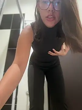 sara calderon online show from June 2026 11:27:02 AM