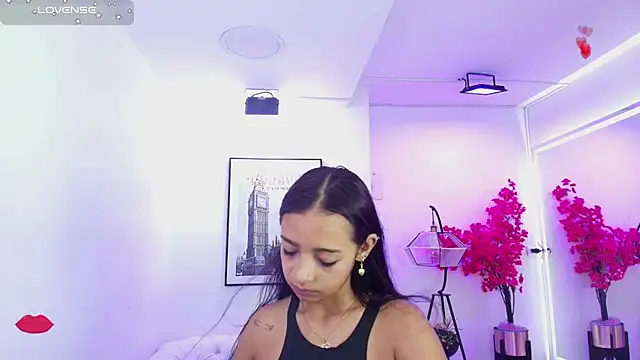 Snapshot of Katty_rounds chatting on October 2025 12:24:02 PM Katty rounds online show from October 2025 12:24:02 PM