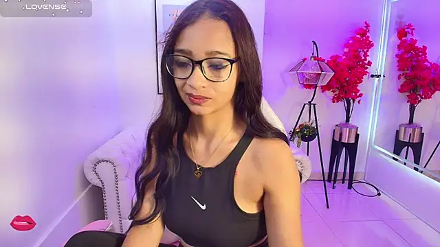 Snapshot of Katty_rounds chatting on October 2025 12:47:02 PM Katty rounds online show from October 2025 12:47:02 PM