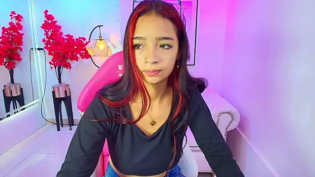 Snapshot of Katty_rounds chatting on November 2025 12:27:02 PM Katty rounds online show from November 2025 12:27:02 PM