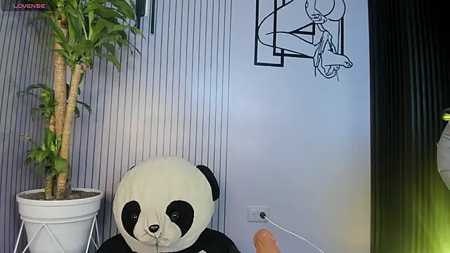 Im perla  online show from October 2025 06:20:01 PM