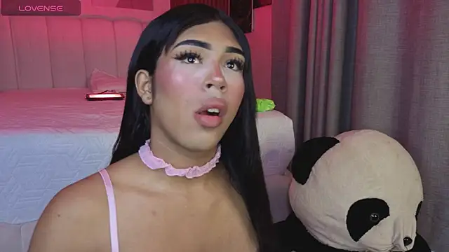 Im perla  online show from November 2025 10:13:02 PM