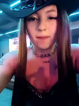 madelen b online show from December 2025 02:06:02 AM