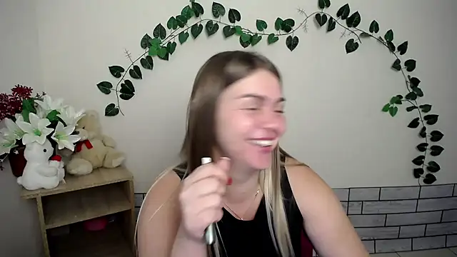 Snapshot of Magic_Katarina_ chatting on September 2025 06:59:02 AM Magic Katarina online show from September 2025 06:59:02 AM