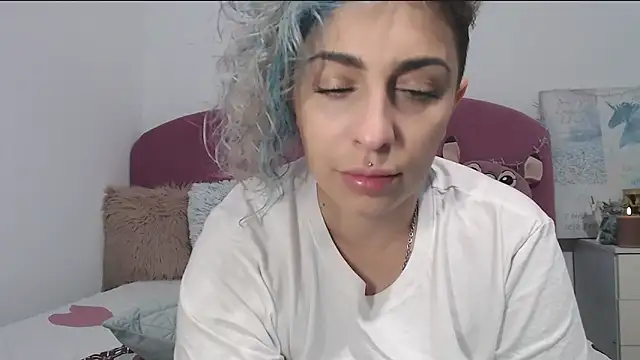 Snapshot of AAARUNY chatting on October 2025 03:00:02 PM AAARUNY online show from October 2025 03:00:02 PM