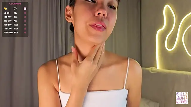 AlodiaAxley online show from October 2025 06:13:02 PM