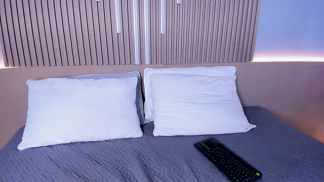 Snapshot of Camile_cute chatting on February 2026 06:15:01 PM Camile cute online show from February 2026 06:15:01 PM