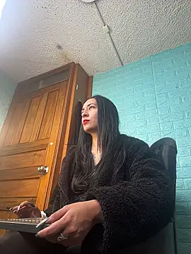 Snapshot of SALOME_KORLAND chatting on September 2025 12:30:01 PM SALOME KORLAND online show from September 2025 12:30:01 PM