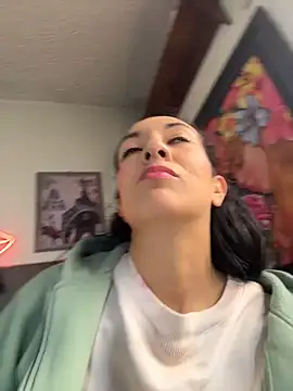 Snapshot of SALOME_KORLAND chatting on October 2025 06:31:02 PM SALOME KORLAND online show from October 2025 06:31:02 PM