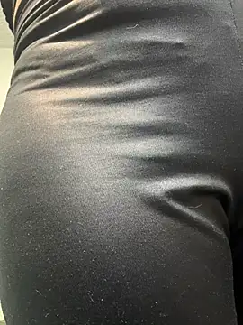 Snapshot of SALOME_KORLAND chatting on November 2025 11:53:01 AM SALOME KORLAND online show from November 2025 11:53:01 AM