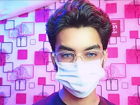 ChiseledCharm online show from October 2025 07:38:01 PM