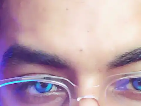 ChiseledCharm online show from October 2025 07:25:02 PM