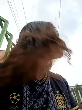 Snapshot of Alis_1327 chatting on September 2025 10:00:01 PM Alis 1327 online show from September 2025 10:00:01 PM