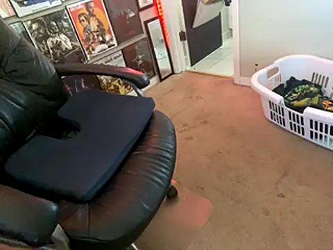 lilthicky352 online show from November 2025 04:18:02 PM