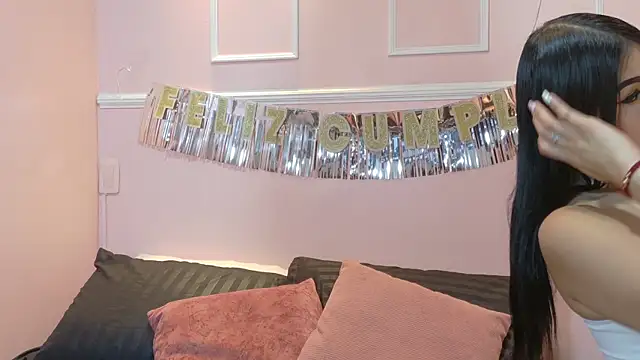 Snapshot of RossyCarters chatting on February 2026 02:27:01 PM RossyCarters online show from February 2026 02:27:01 PM